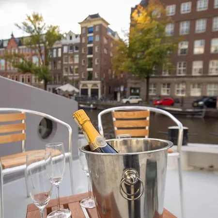 아파트 Canal On Houseboat