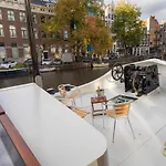 Lägenhet Canal On Houseboat Amsterdam