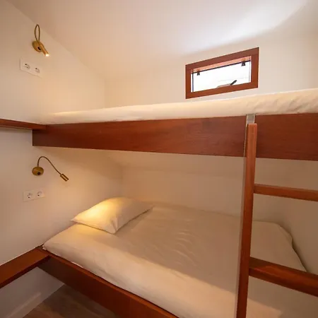 Canal On Houseboat Apartamento